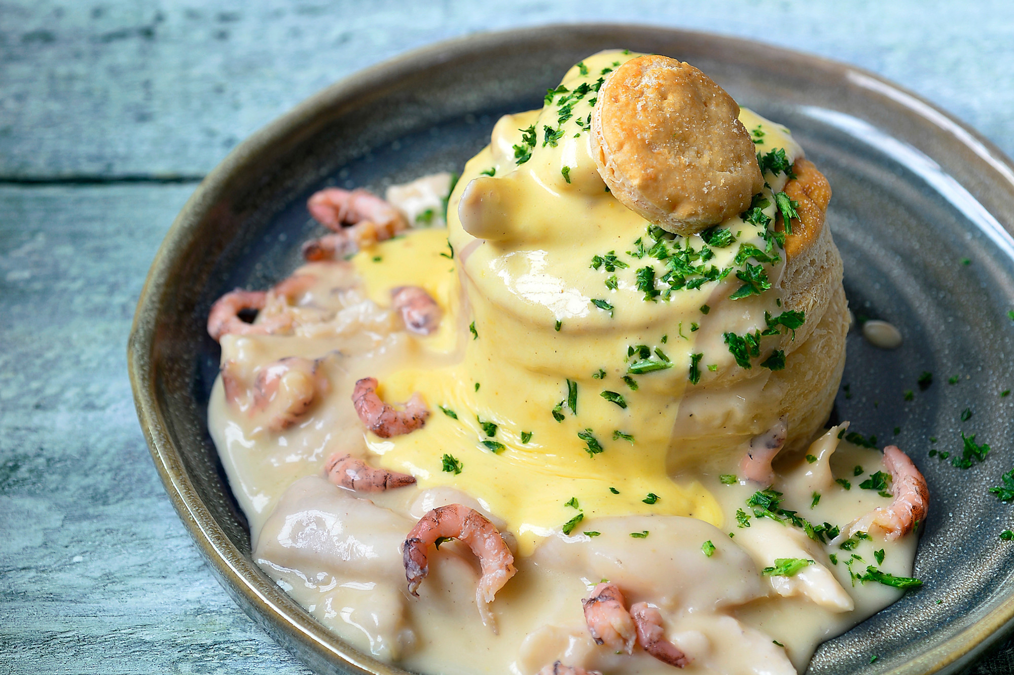 Vol-au-vent met zeetong en garnalen